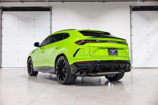 2022 Lamborghini Urus 4 SEAT CONFIGURATION-SUPER RARE-VERDE MANTIS