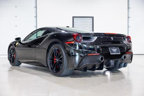 2017 Ferrari 488 GTB Base