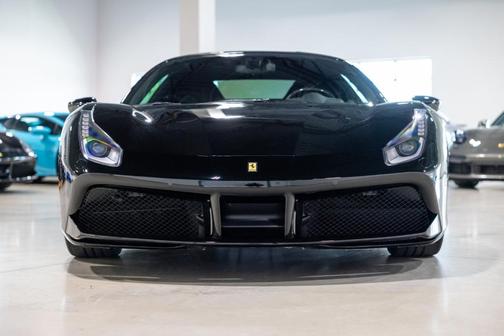 2017 Ferrari 488 GTB Base