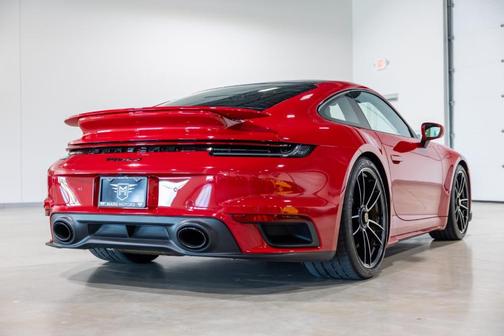 2021 Porsche 911 Turbo S