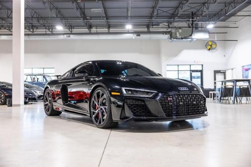 2023 Audi R8 5.2 V10 performance