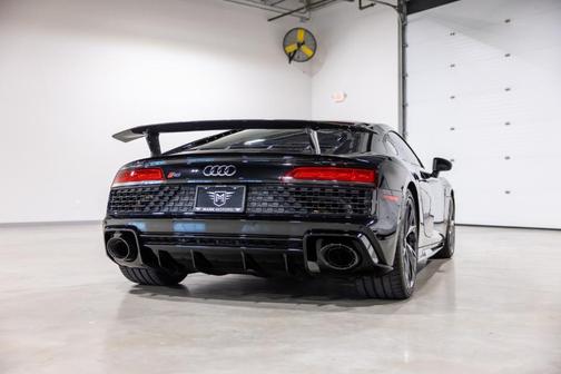 2023 Audi R8 5.2 V10 performance