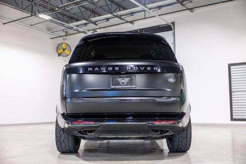 2023 Land Rover Range Rover P530 SE