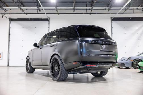 2023 Land Rover Range Rover P530 SE