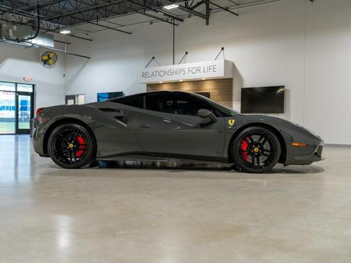 2018 Ferrari 488 GTB Base