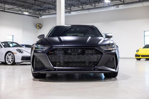 Sebring Black Crystal Effect 2025 Audi RS 6 Avant 4.0T quattro performance