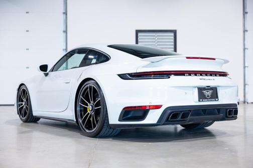 2022 Porsche 911 Turbo S