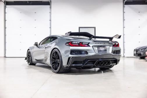 Gray Metallic 2024 Chevrolet Corvette Z06