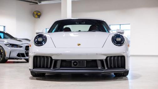 2026 Porsche 911 Carrera 4