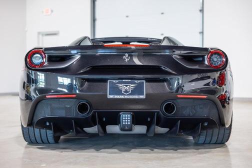 2019 Ferrari 488 Spider Base