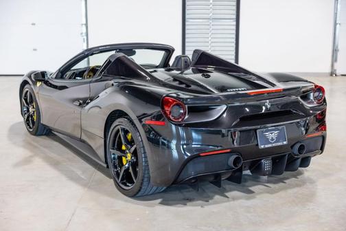 2019 Ferrari 488 Spider Base
