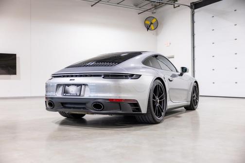 2022 Porsche 911 Carrera GTS