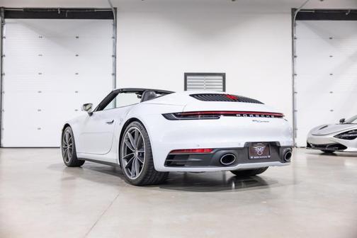 2023 Porsche 911 Carrera