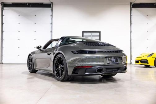 2023 Porsche 911 Targa 4