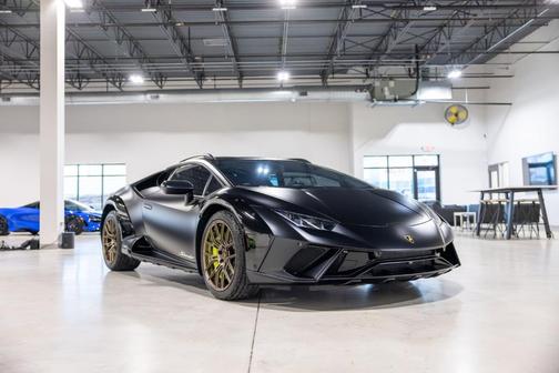 2024 Lamborghini Huracan Sterrato Base