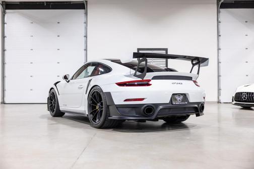 2018 Porsche 911 GT2 RS