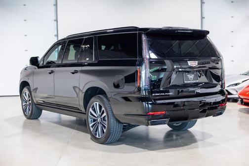 2025 Cadillac Escalade ESV Sport
