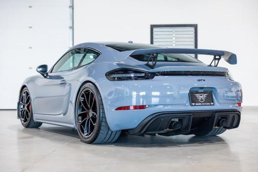2023 Porsche 718 Cayman GT4