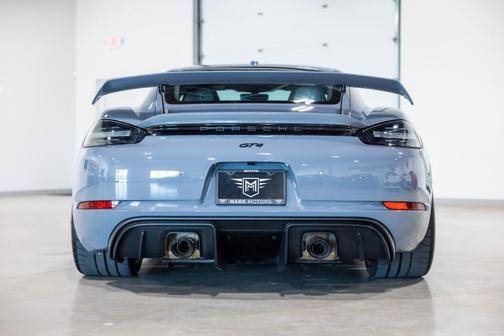 2023 Porsche 718 Cayman GT4