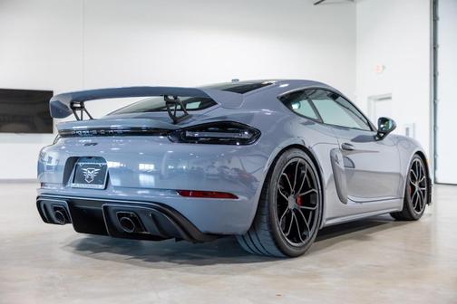 2023 Porsche 718 Cayman GT4