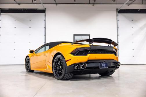 2019 Lamborghini Huracan LP580-2S