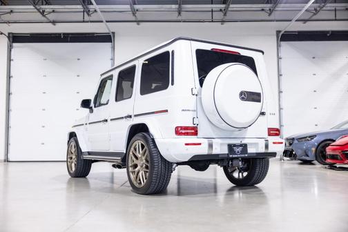 MANUFAKTUR Moonlight White Metallic 2025 Mercedes-Benz AMG G 63 4MATIC