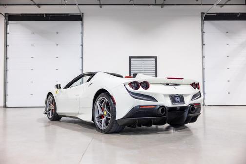 2022 Ferrari F8 Spider Base