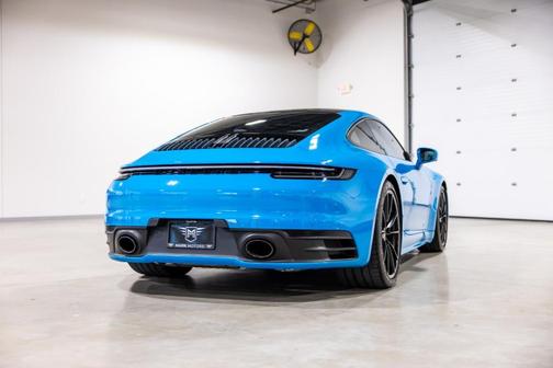 2021 Porsche 911 Carrera