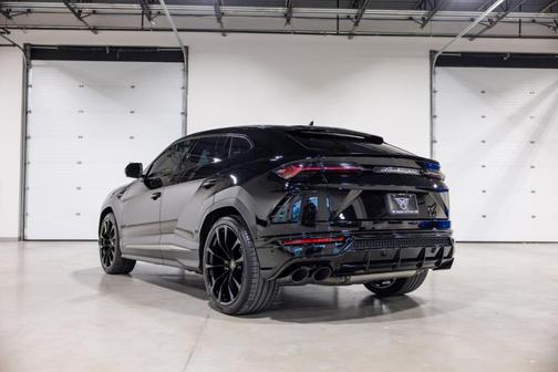 2022 Lamborghini Urus WITH INTERIOR-CLASSIC SPEC