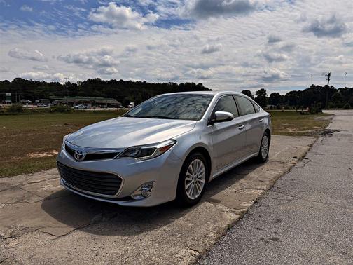 Silver Or Aluminum 2013 Toyota Avalon Hybrid Limited