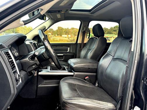 2015 RAM 1500 Laramie