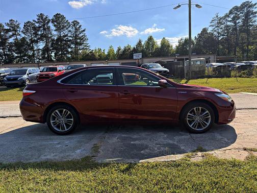 Maroon Or Burgundy 2015 Toyota Camry Hybrid SE