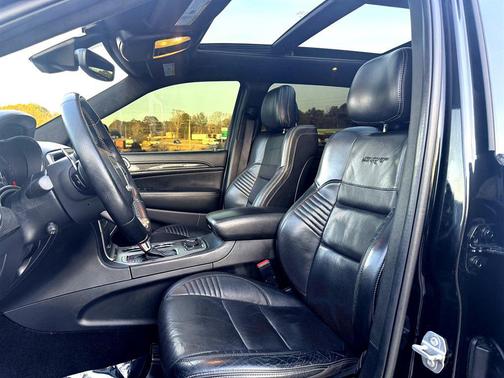 2017 Jeep Grand Cherokee SRT