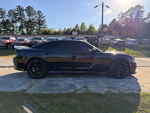Black 2017 Dodge Charger R/T