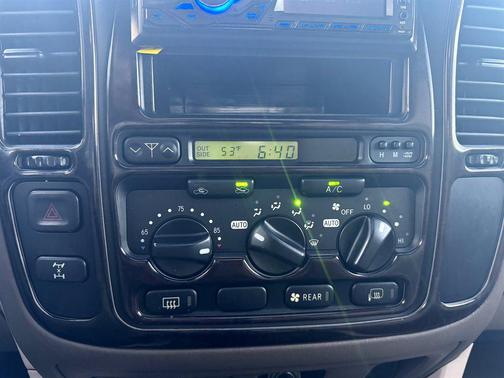 2001 Toyota Land Cruiser Base