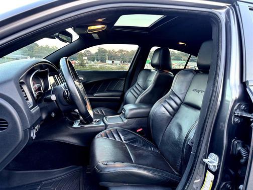 2016 Dodge Charger SRT 392