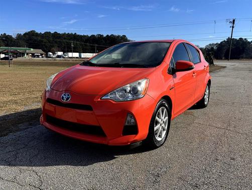 2013 Toyota Prius c Three