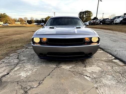 2014 Dodge Challenger SXT