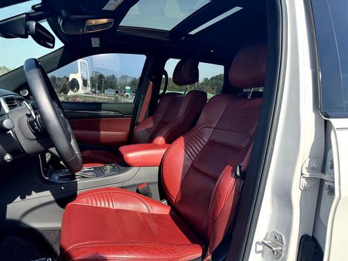 2017 Jeep Grand Cherokee SRT