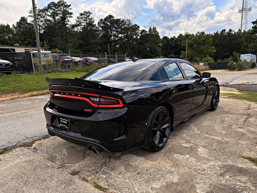 Black 2018 Dodge Charger R/T 392