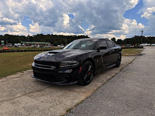 Black 2018 Dodge Charger R/T 392