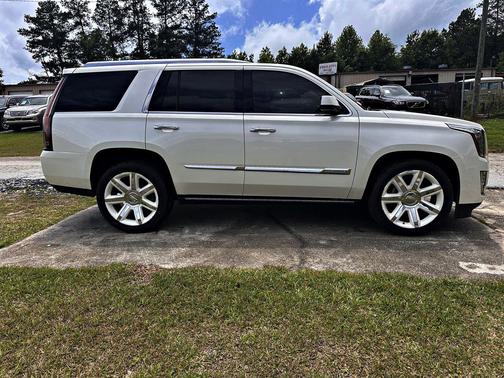White 2015 Cadillac Escalade Premium