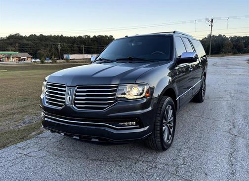 2017 Lincoln Navigator Select
