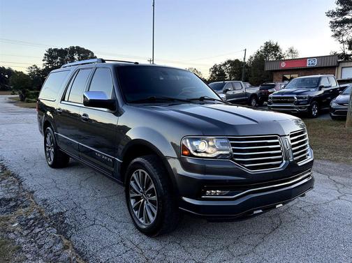 2017 Lincoln Navigator Select