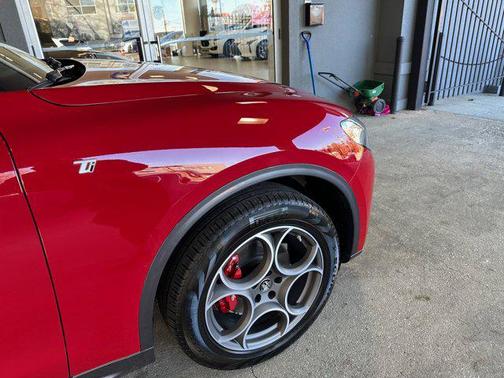 2024 Alfa Romeo Stelvio Ti