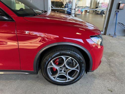 2024 Alfa Romeo Stelvio Ti