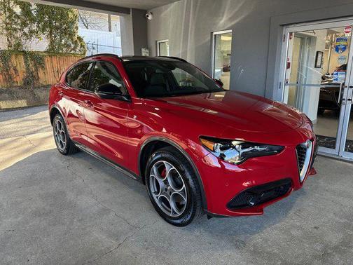 2024 Alfa Romeo Stelvio Ti