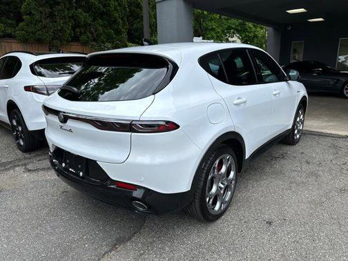 2024 Alfa Romeo Tonale Veloce EAWD
