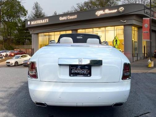 Photo 4 of 32 of 2016 Rolls-Royce Phantom Drophead Coupe