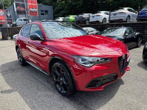 2024 Alfa Romeo Stelvio Veloce AWD